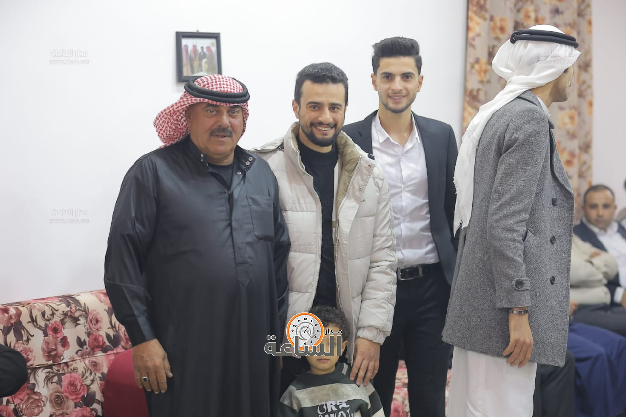 Madar Al-Saa Images 0.49253195269426087