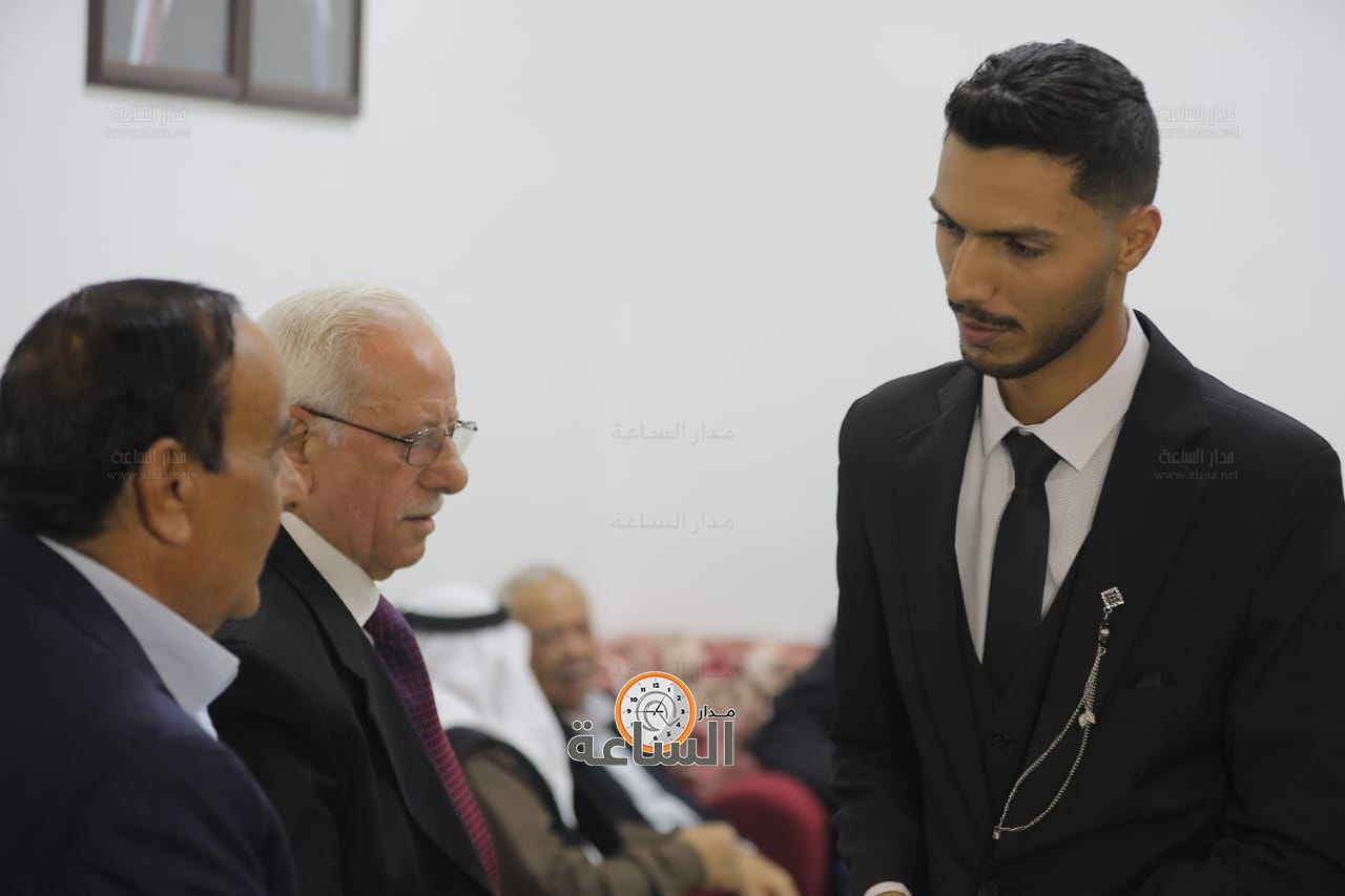 Madar Al-Saa Images 0.3728384514629115