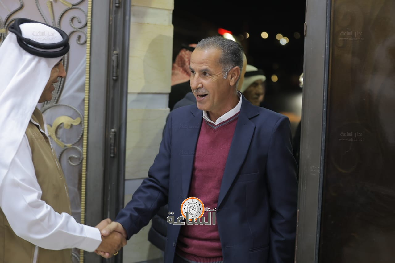 Madar Al-Saa Images 0.3332085294982099