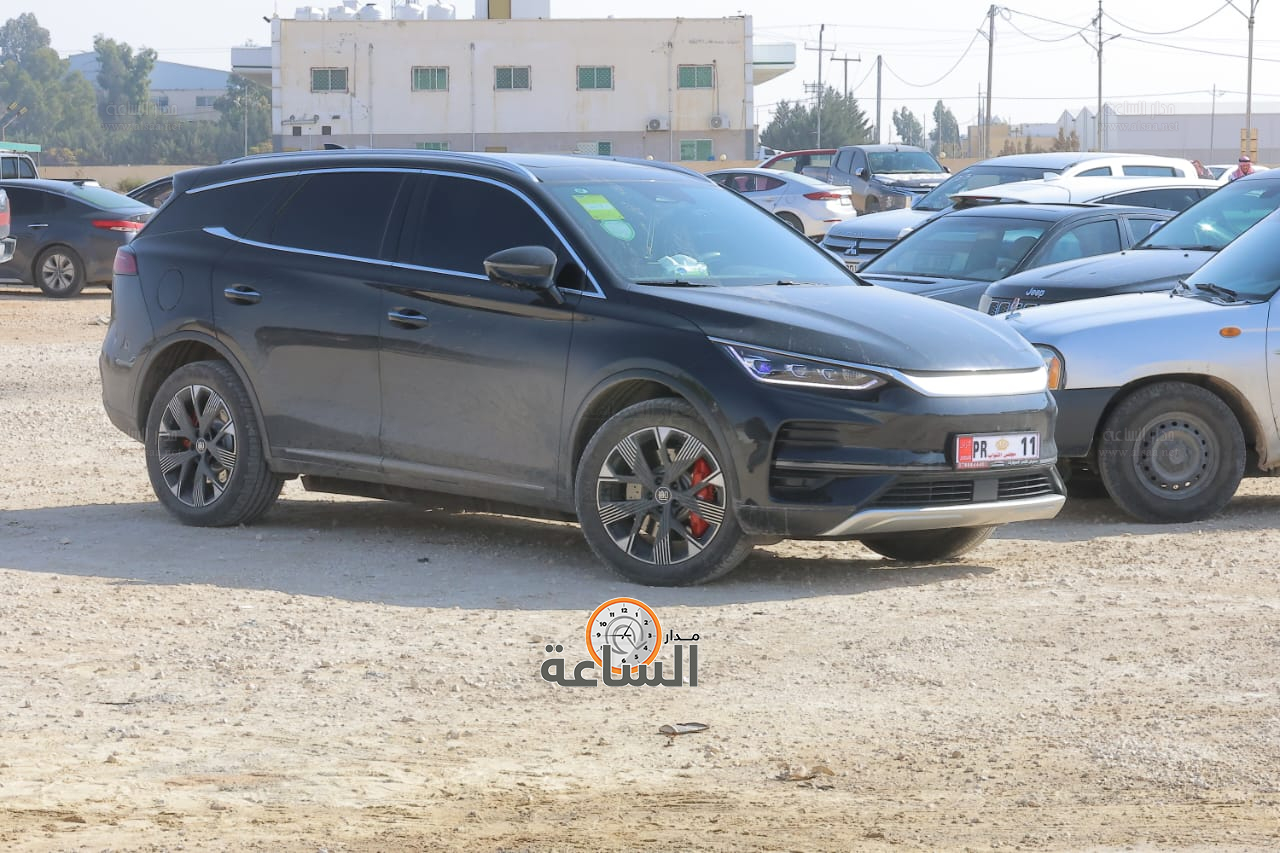 Madar Al-Saa Images 0.38106073058288414