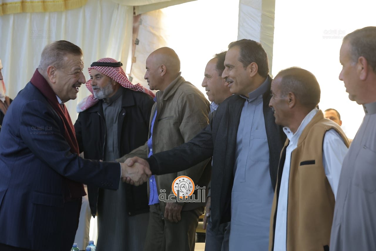 Madar Al-Saa Images 0.04772150676942477