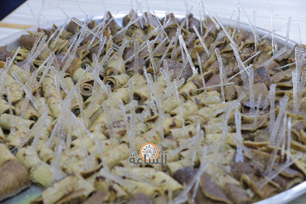 Madar Al-Saa Images 0.4221559344789094