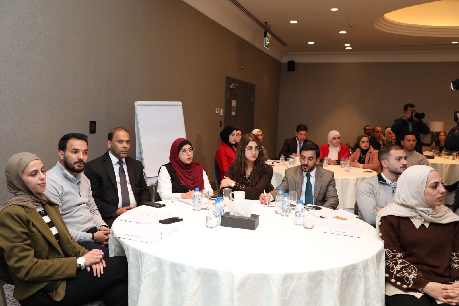 Madar Al-Saa Images 0.9575130397937192