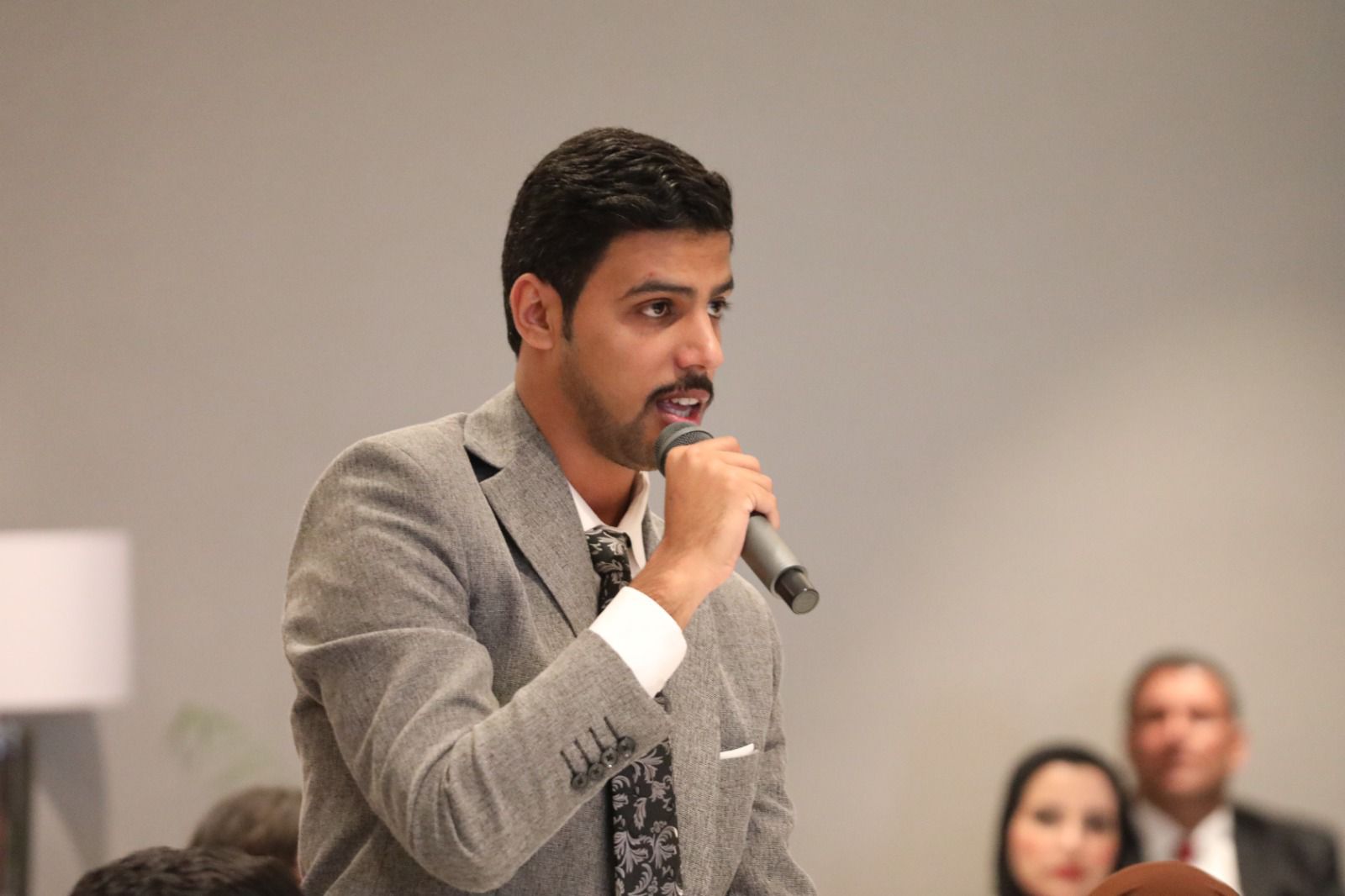 Madar Al-Saa Images 0.06240643557347514