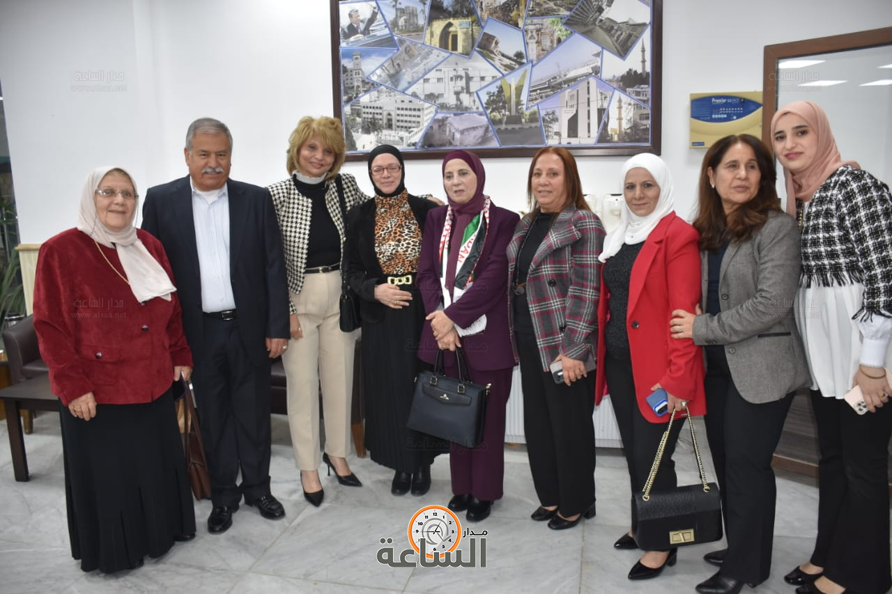 Madar Al-Saa Images 0.7974073536039544