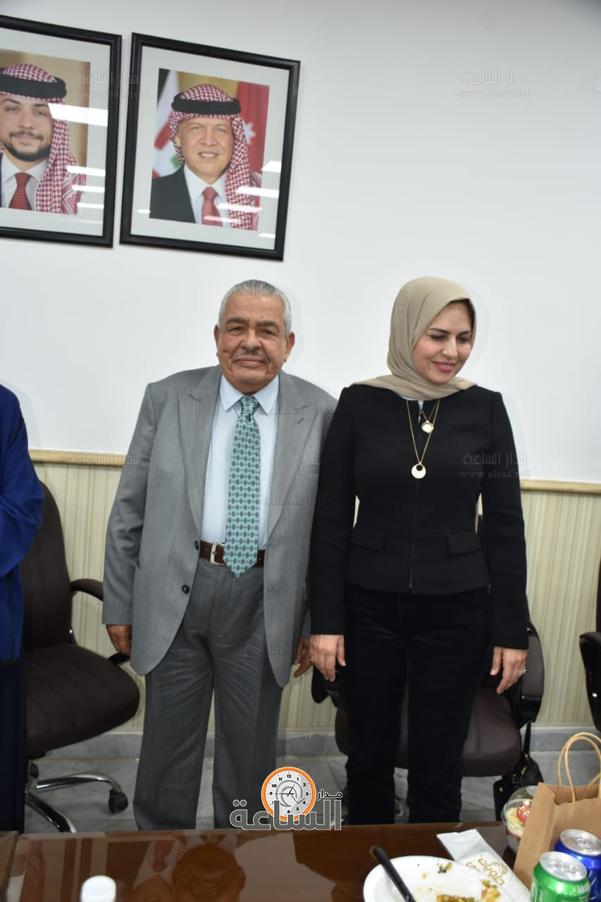 Madar Al-Saa Images 0.49575691569205815