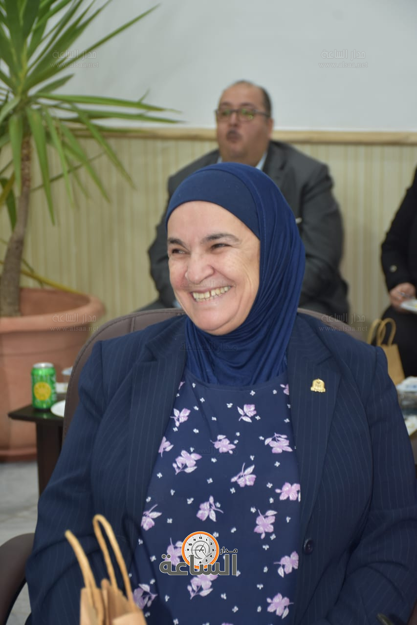 Madar Al-Saa Images 0.24823739238842701