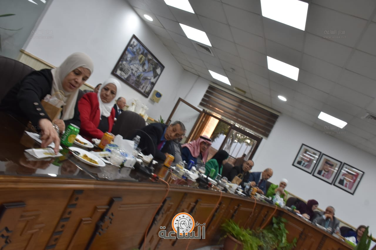 Madar Al-Saa Images 0.3503771357044778