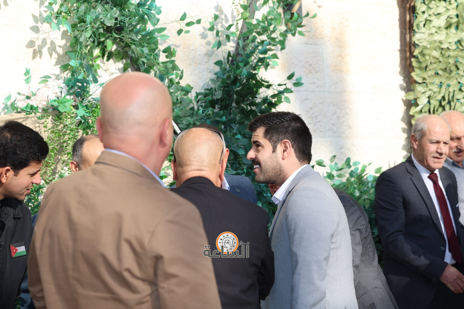 Madar Al-Saa Images 0.3502341459164485