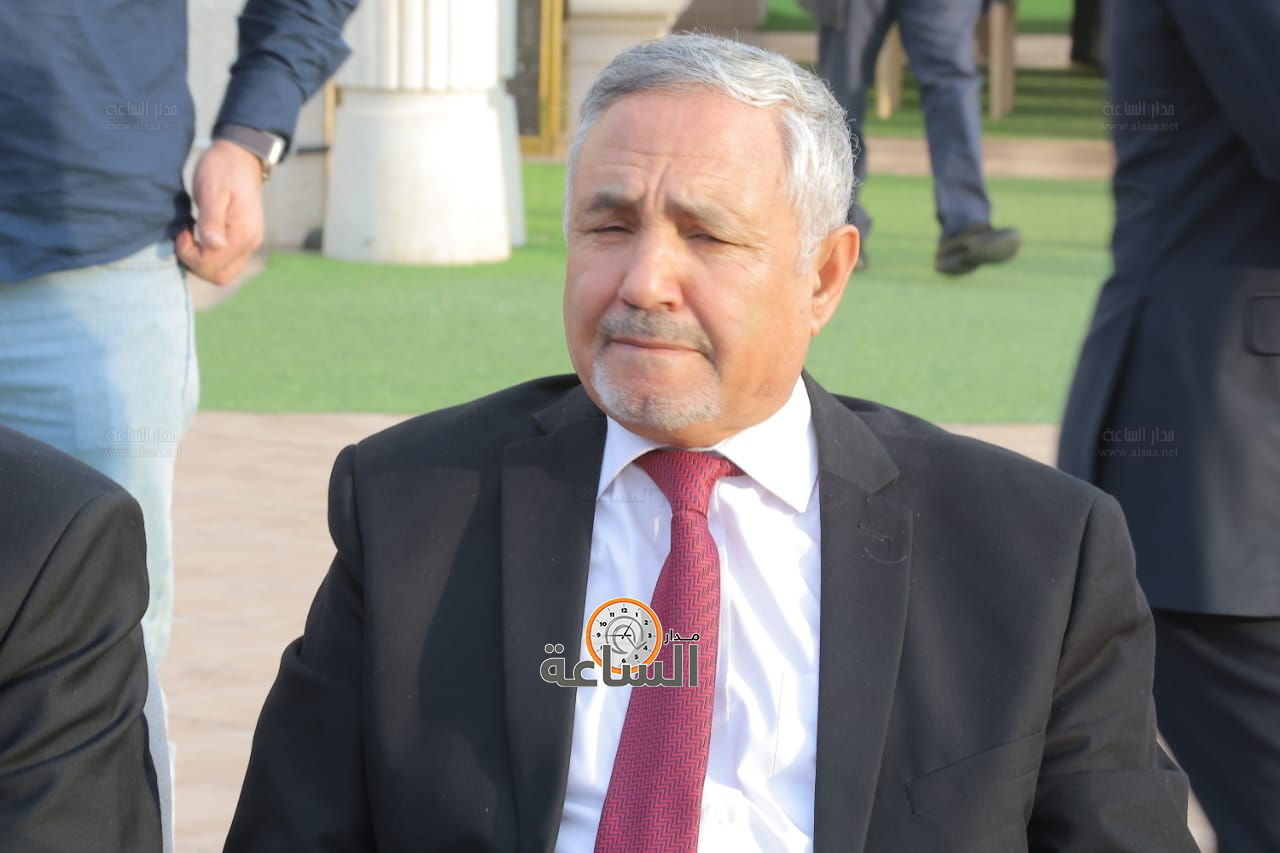 Madar Al-Saa Images 0.48747635876631634