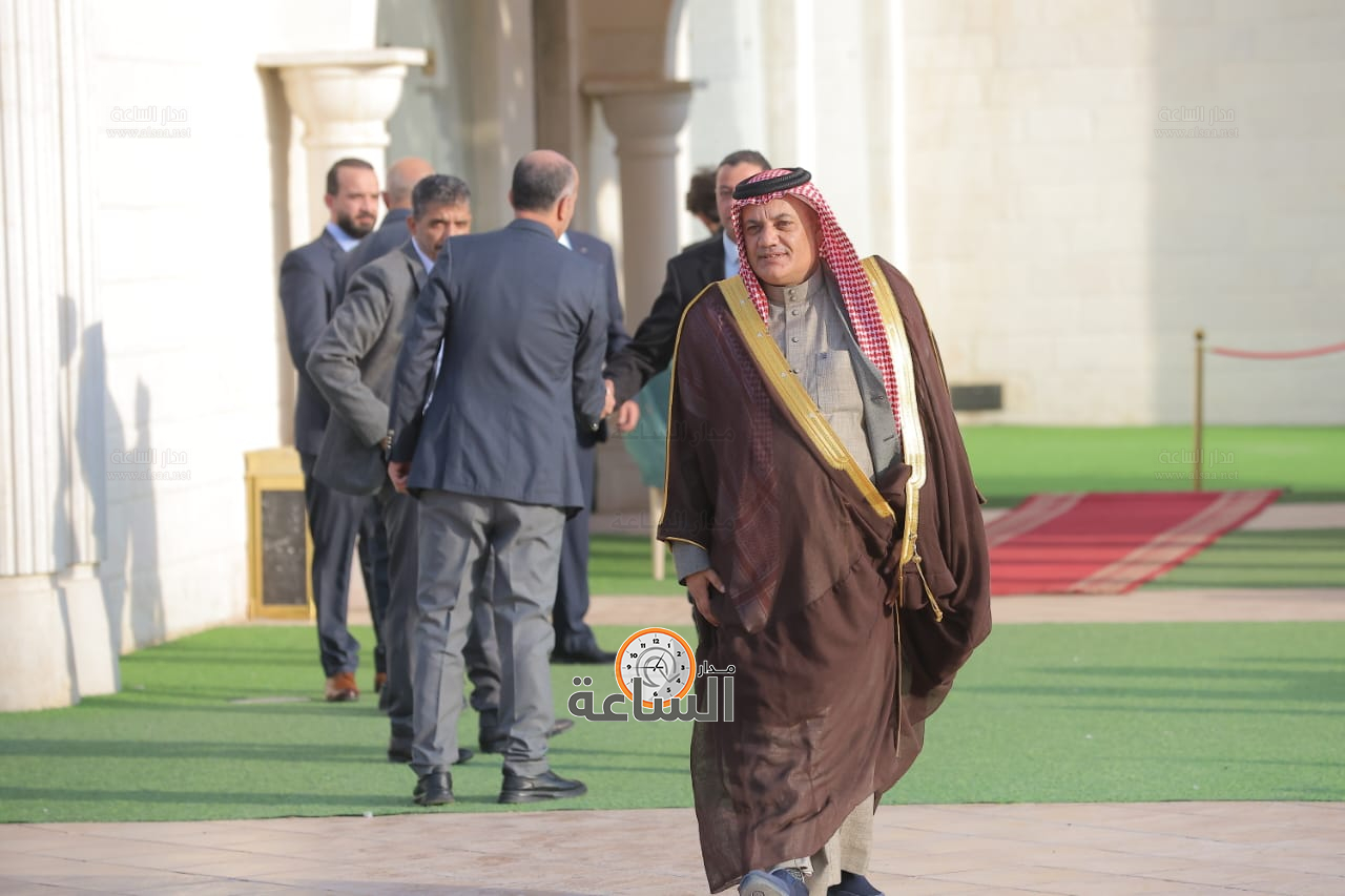 Madar Al-Saa Images 0.3185532310480017