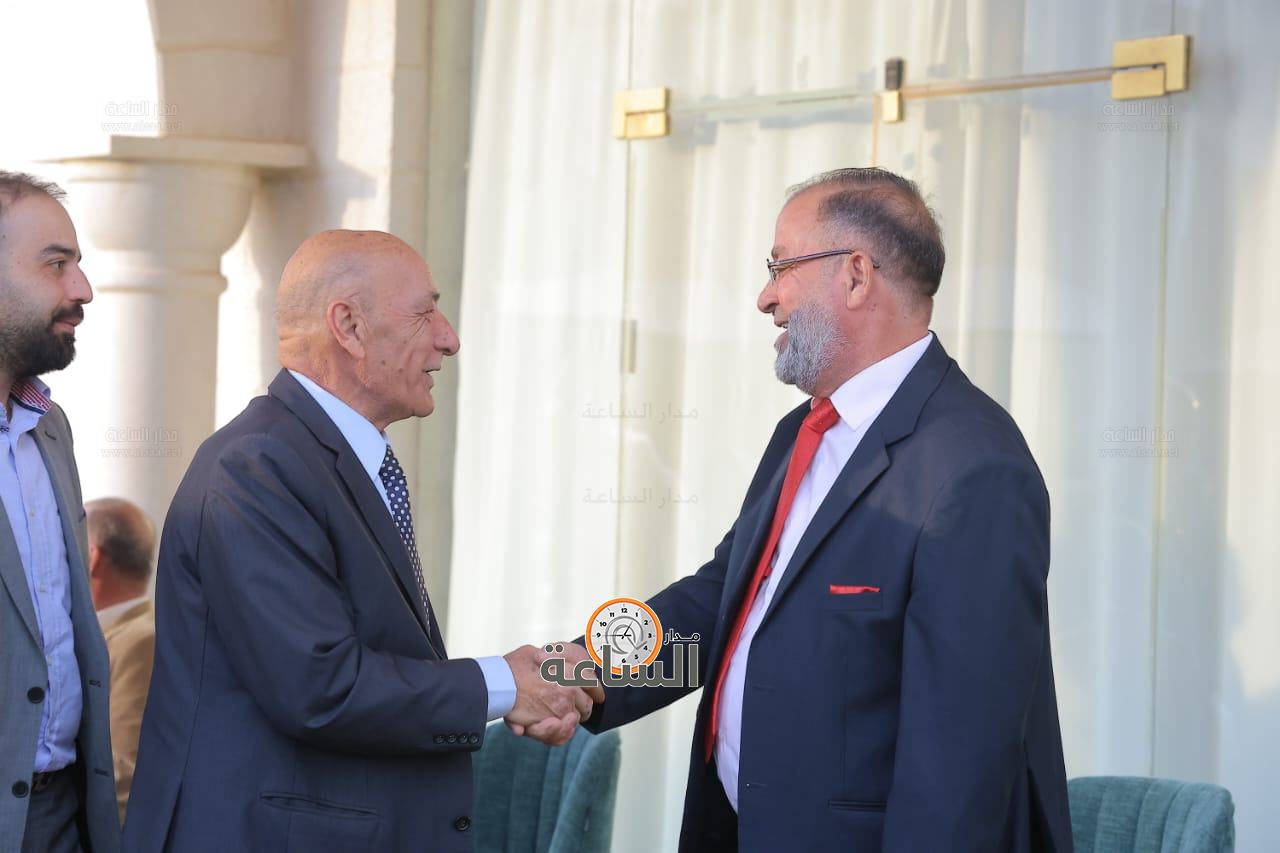 Madar Al-Saa Images 0.28567318116825513