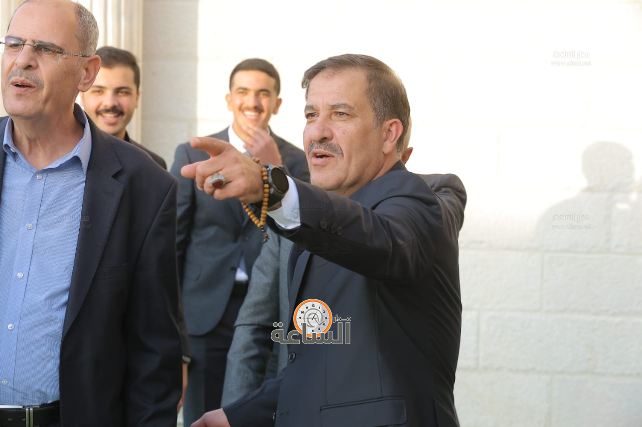 Madar Al-Saa Images 0.17231717187398643