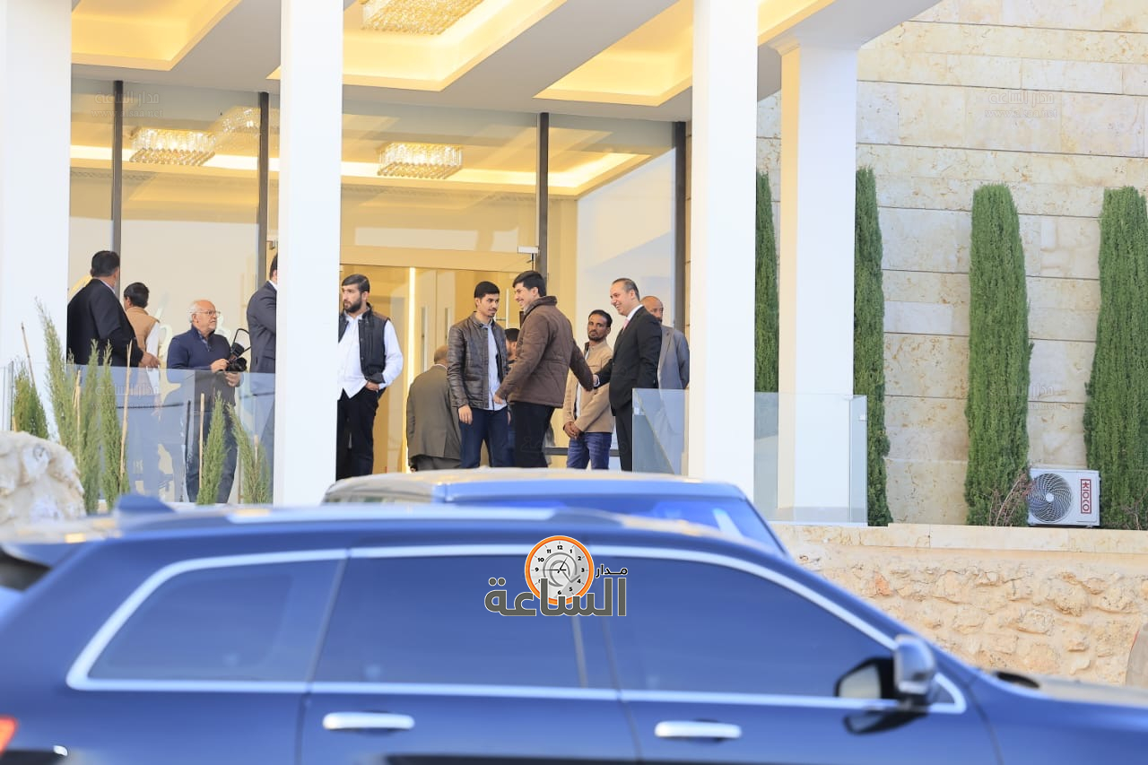 Madar Al-Saa Images 0.35967309423550486