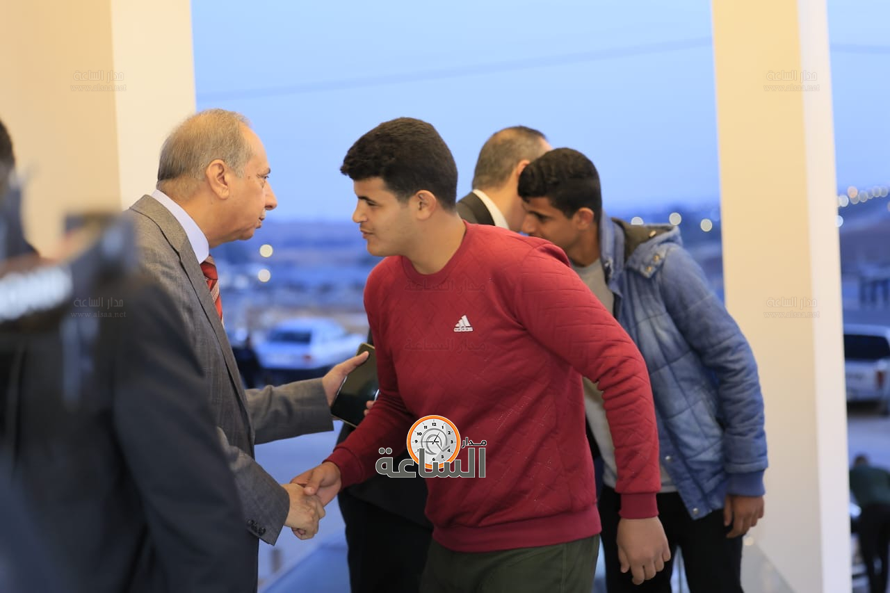 Madar Al-Saa Images 0.46330113808025264