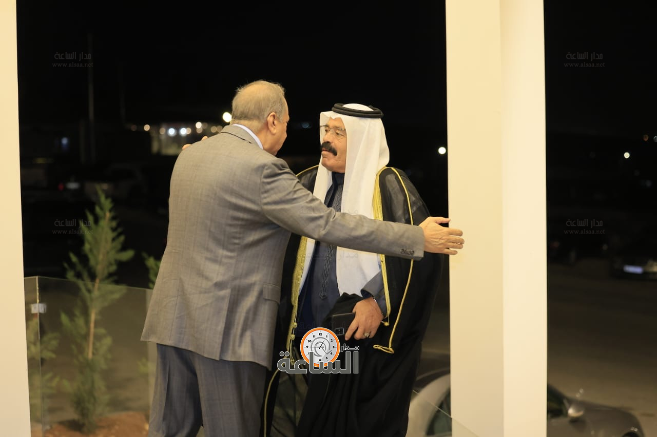 Madar Al-Saa Images 0.7340898807143772