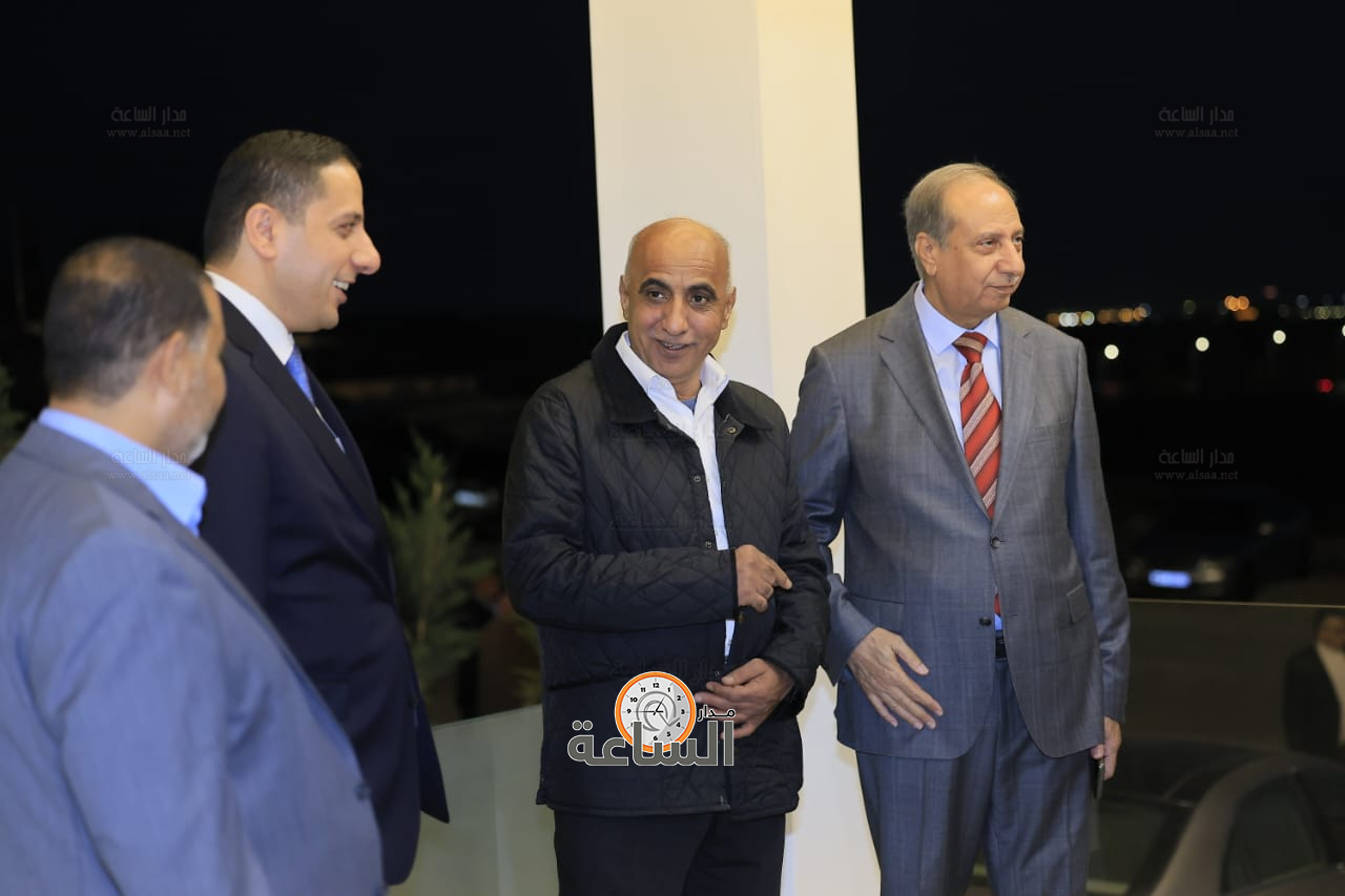 Madar Al-Saa Images 0.9442793007427673