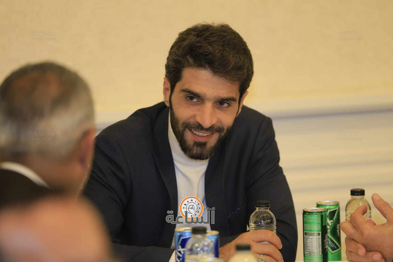 Madar Al-Saa Images 0.16429411429809782