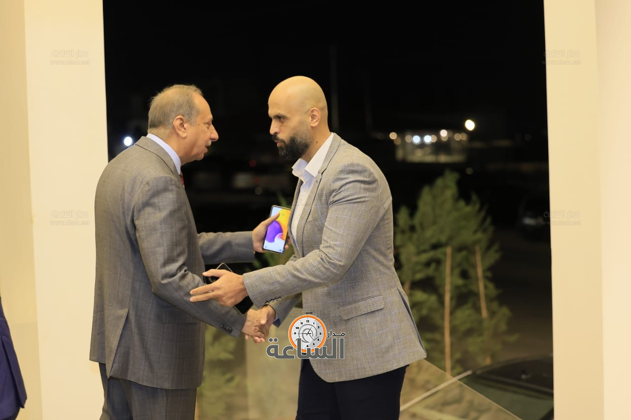 Madar Al-Saa Images 0.5000204301896503