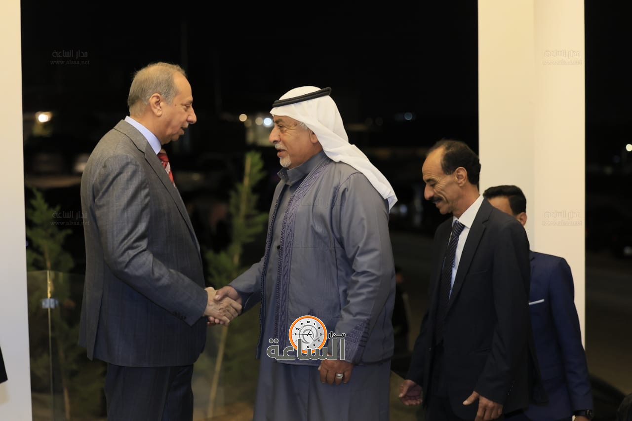 Madar Al-Saa Images 0.21885185583048206