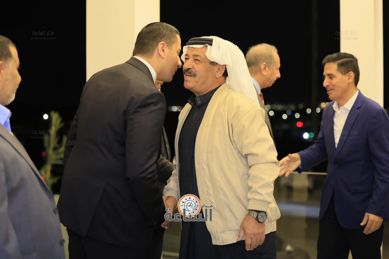 Madar Al-Saa Images 0.7492494652142624