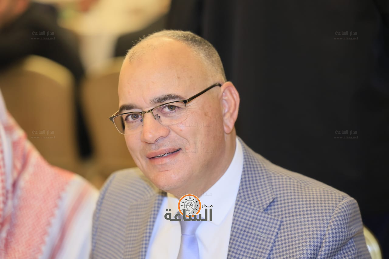 Madar Al-Saa Images 0.9609348250057991