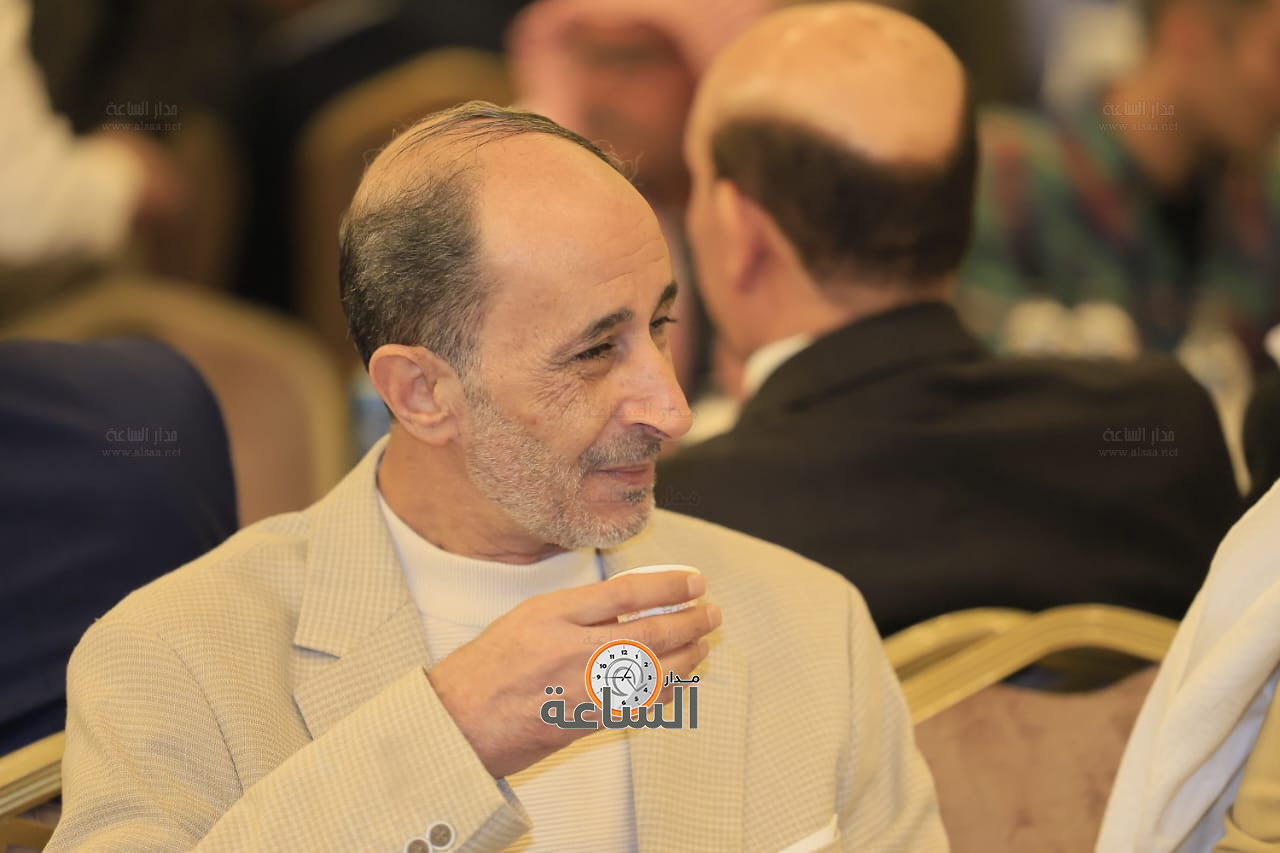 Madar Al-Saa Images 0.7140240991144136