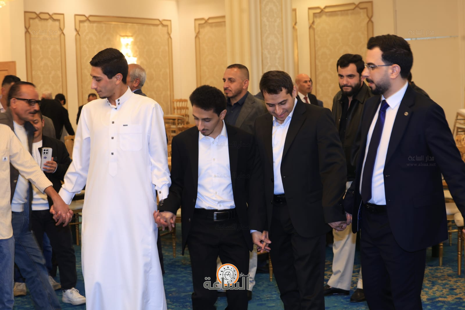 Madar Al-Saa Images 0.1705883237666982