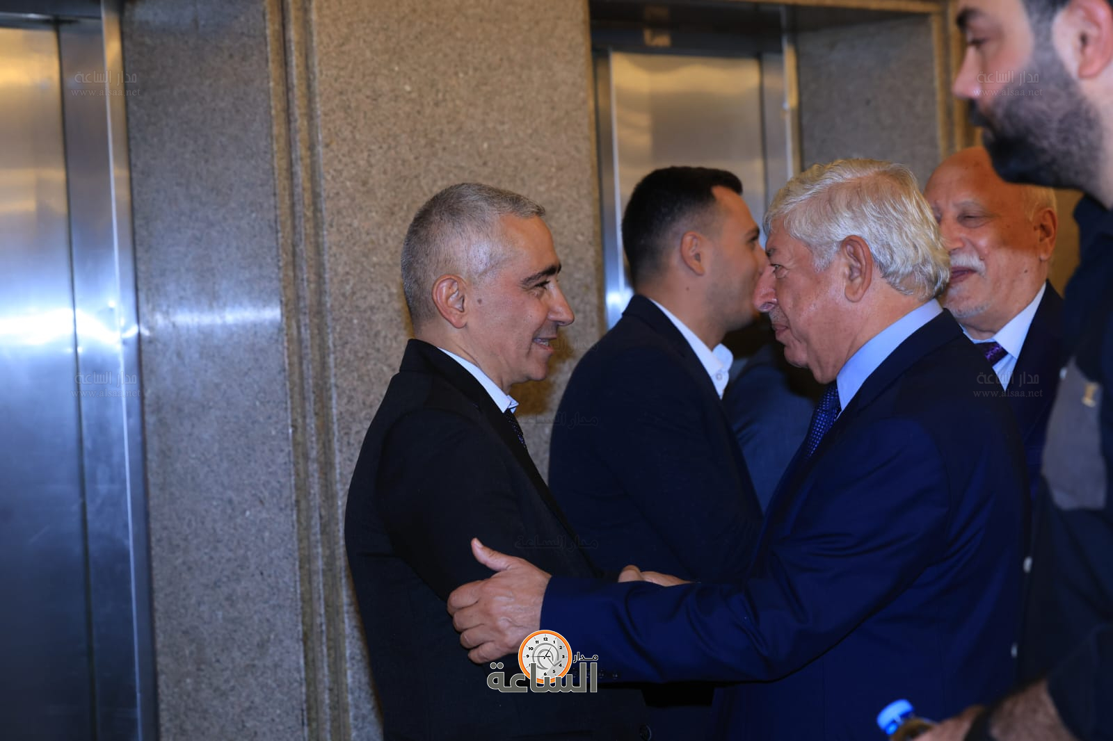 Madar Al-Saa Images 0.48150806437976434