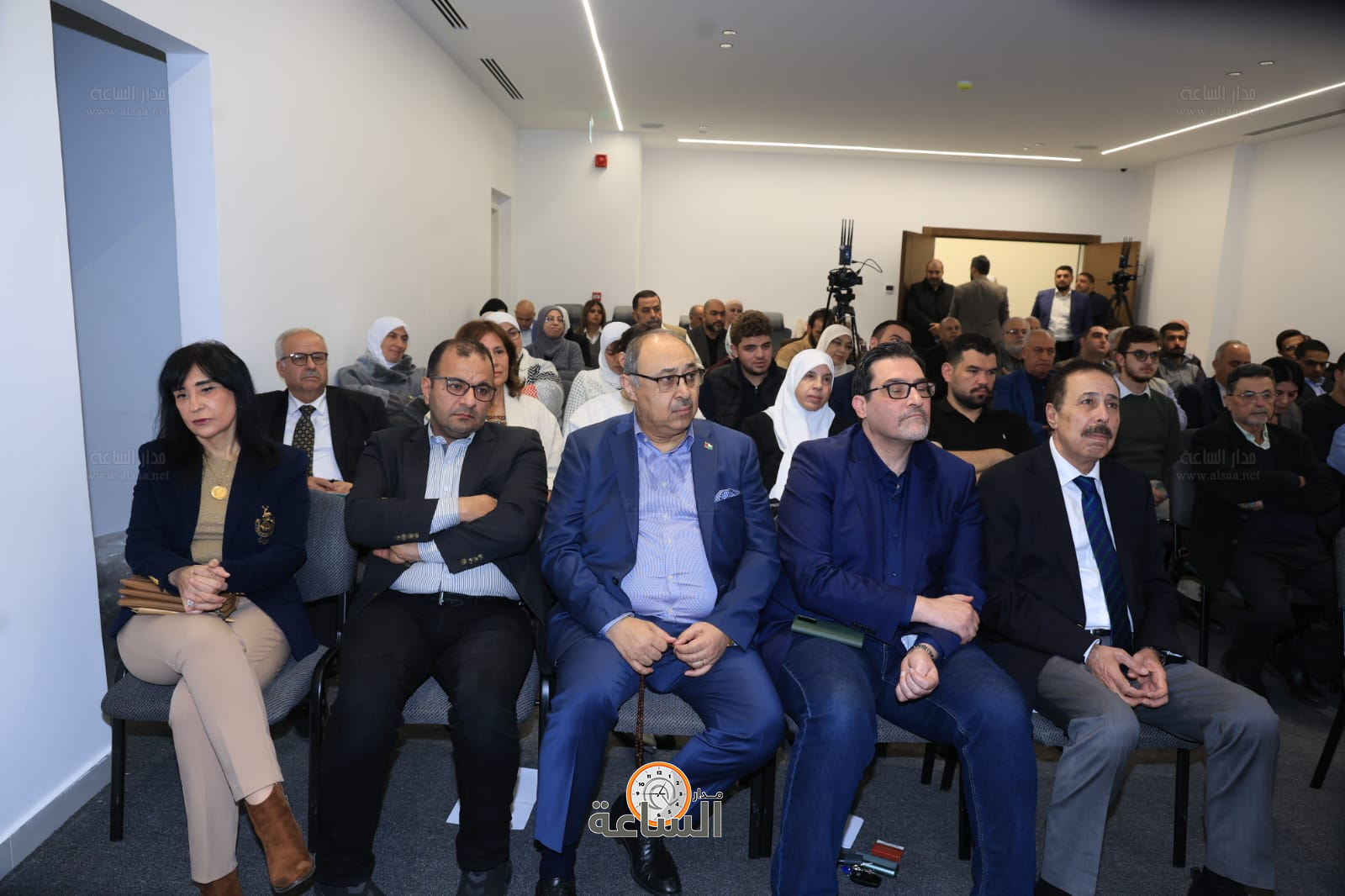 Madar Al-Saa Images 0.07064630161224783