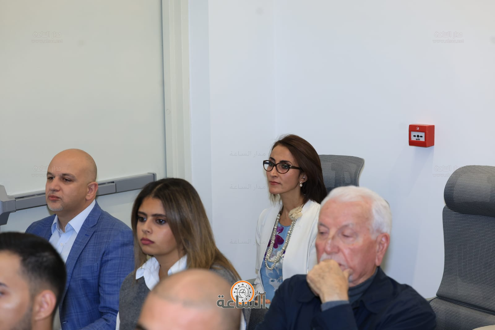 Madar Al-Saa Images 0.954766495002369