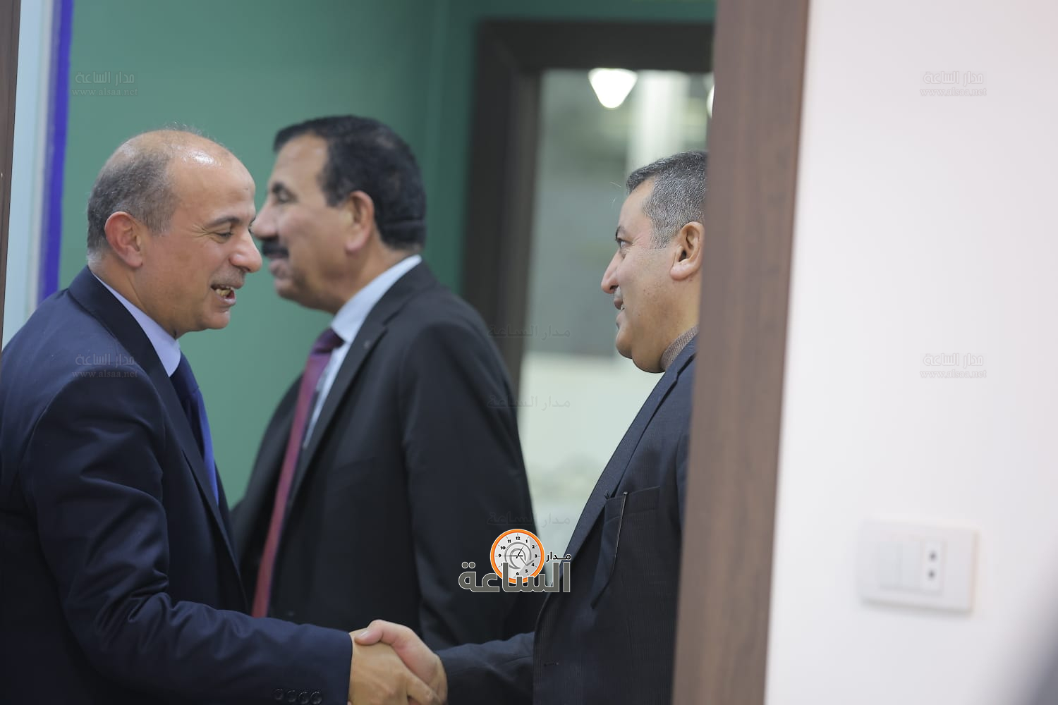 Madar Al-Saa Images 0.8037288968362835