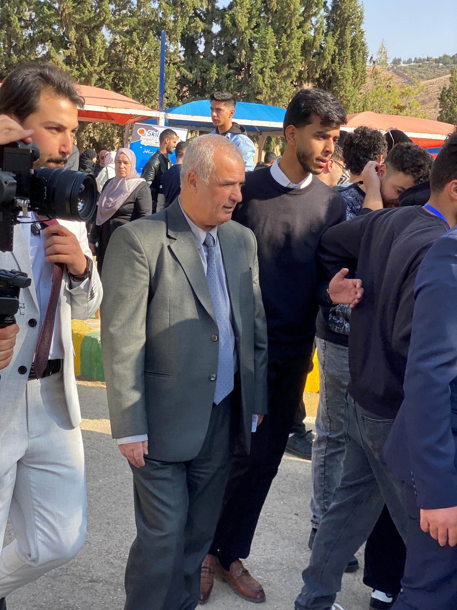 Madar Al-Saa Images 0.08892132783189144