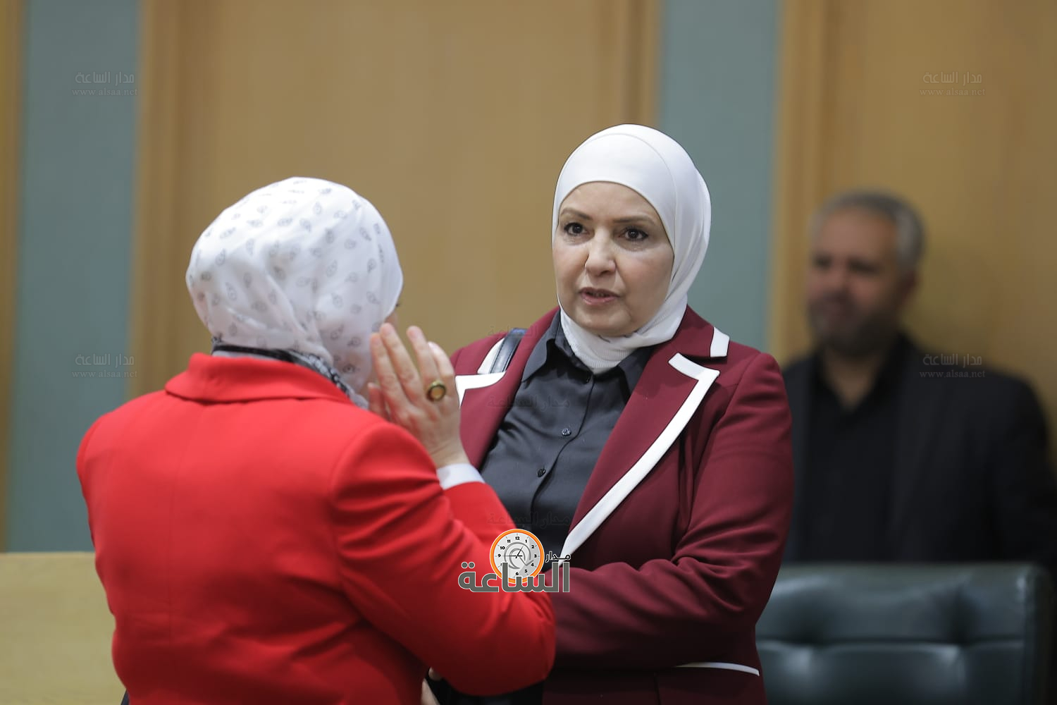 Madar Al-Saa Images 0.5535132954382018