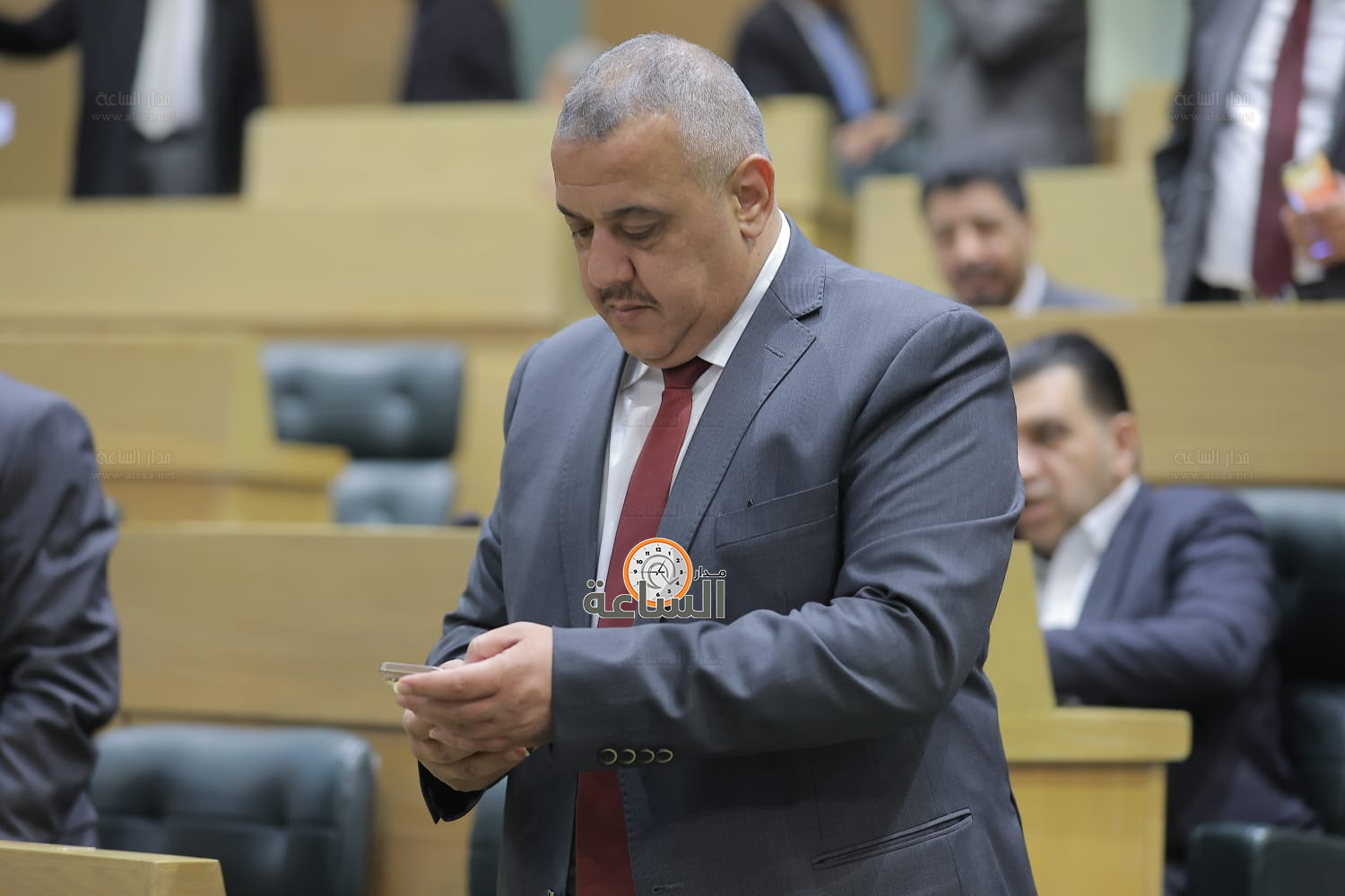 Madar Al-Saa Images 0.4822243990171099