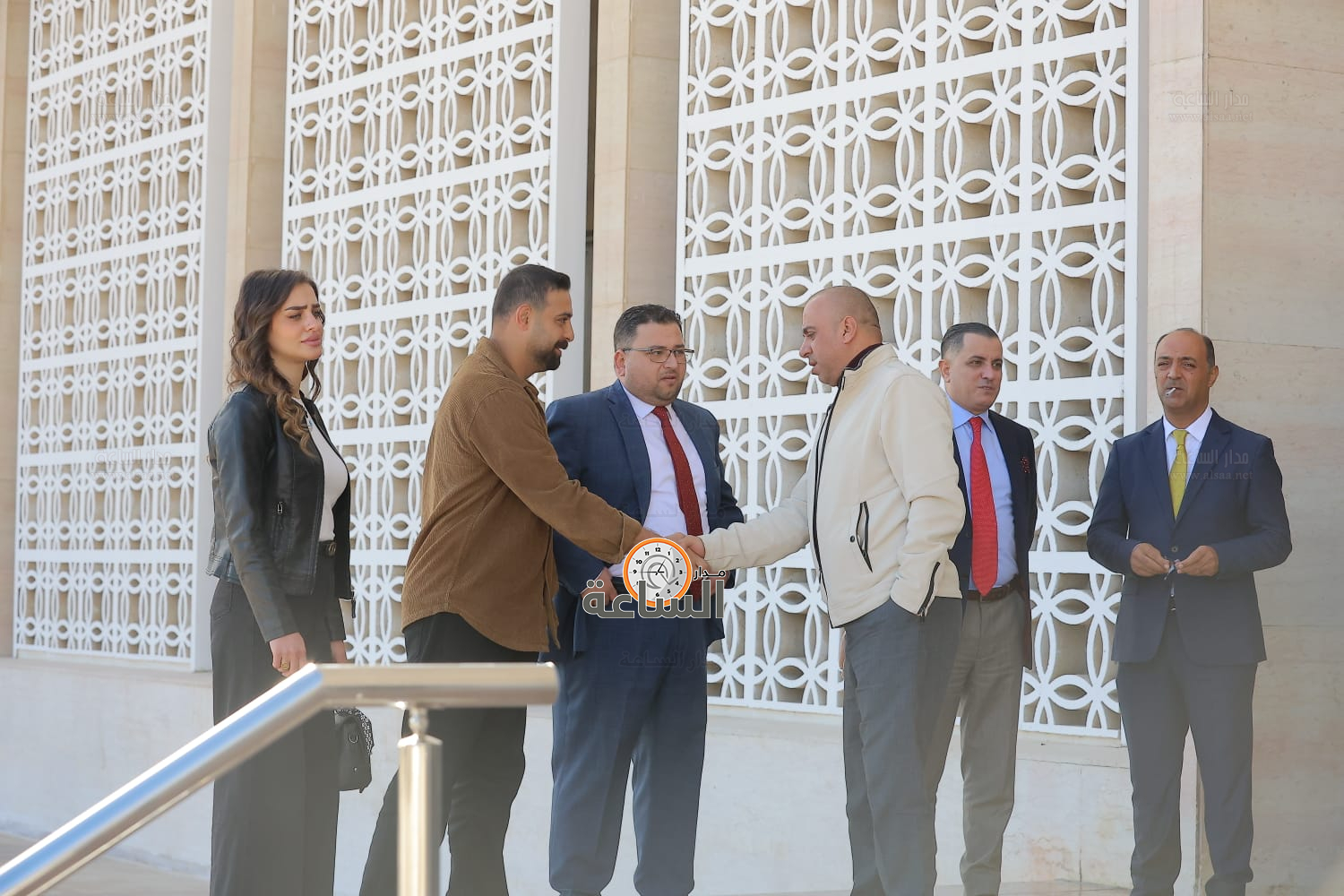 Madar Al-Saa Images 0.48102221369707876