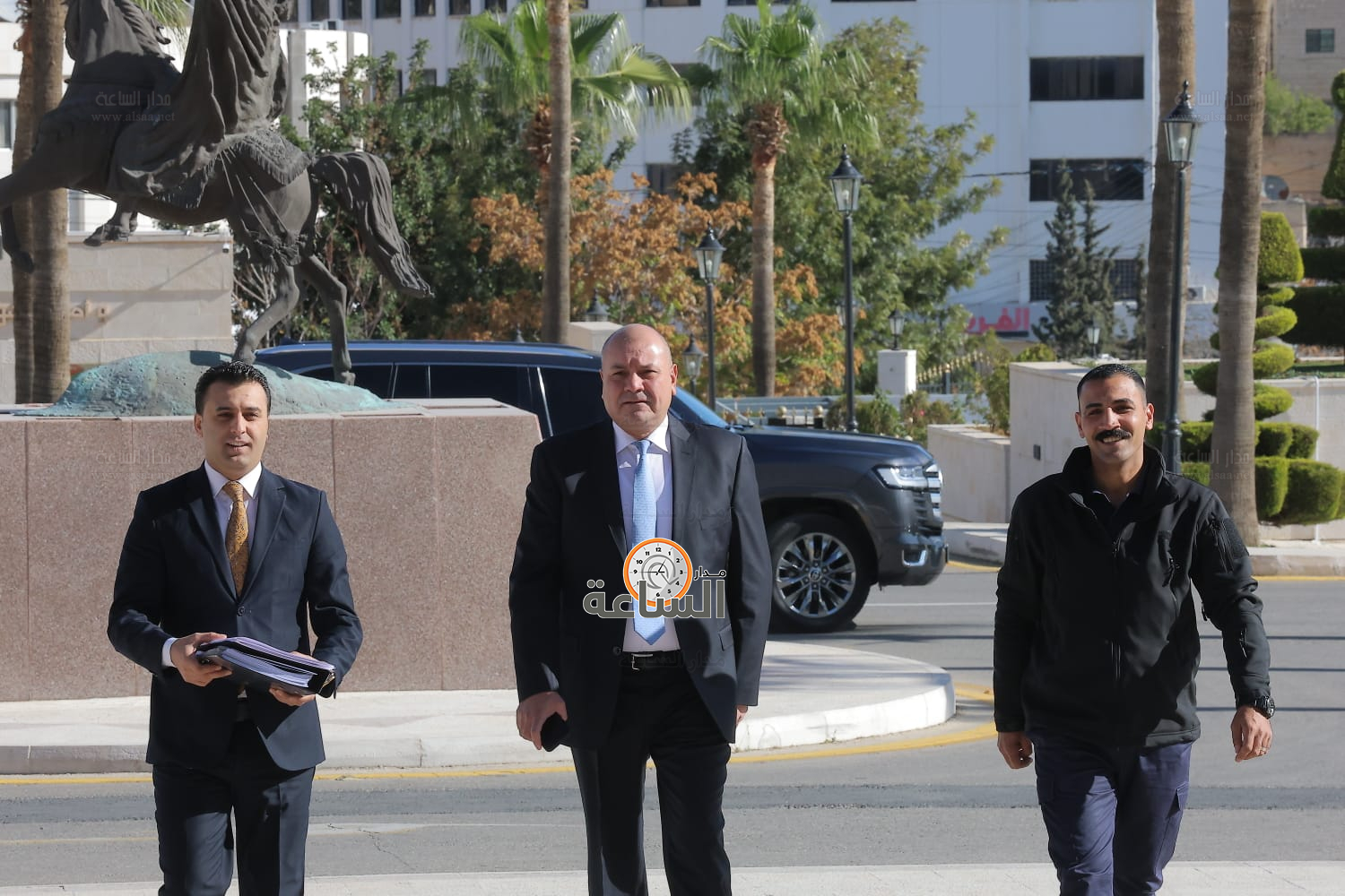 Madar Al-Saa Images 0.18675213307775407