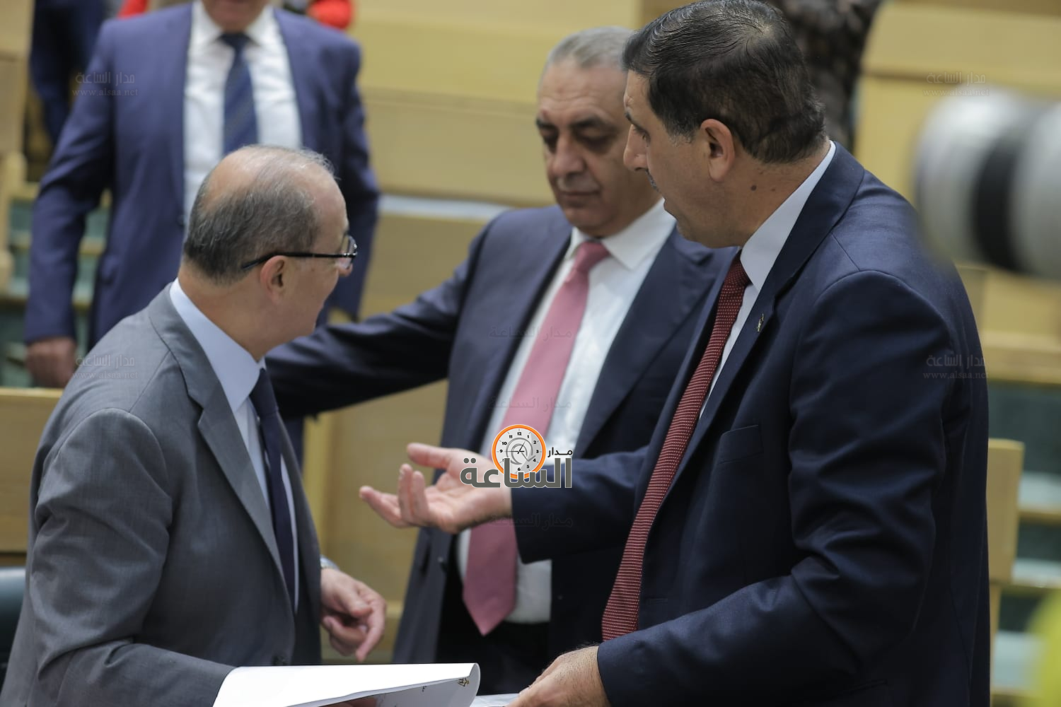 Madar Al-Saa Images 0.7172999143597296