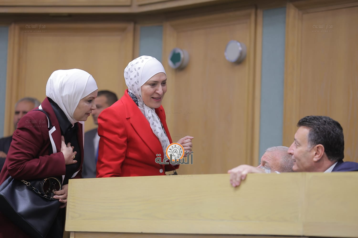 Madar Al-Saa Images 0.6505993951761633