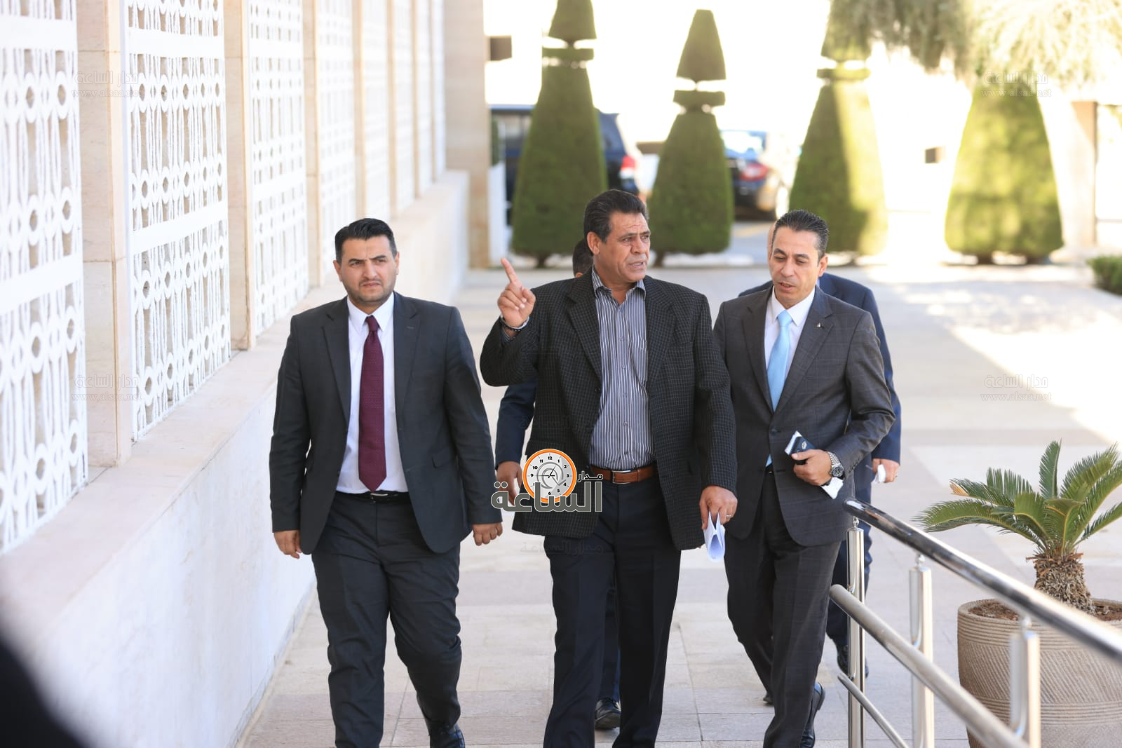 Madar Al-Saa Images 0.6316749991916342