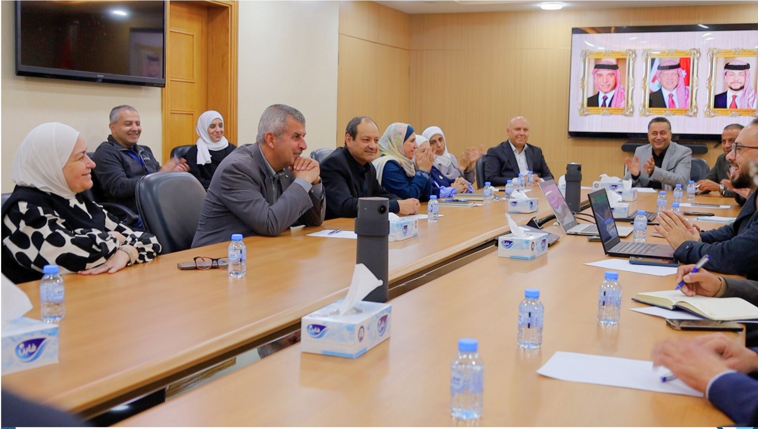 Madar Al-Saa Images 0.835874017313947