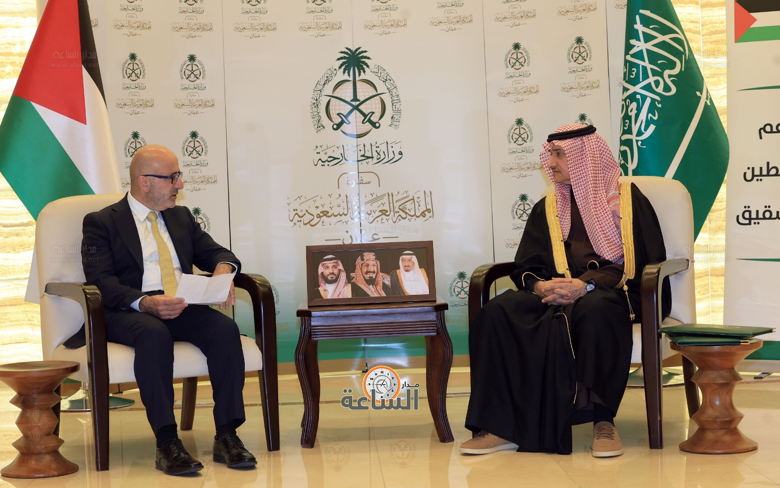 Madar Al-Saa Images 0.5062555373700907