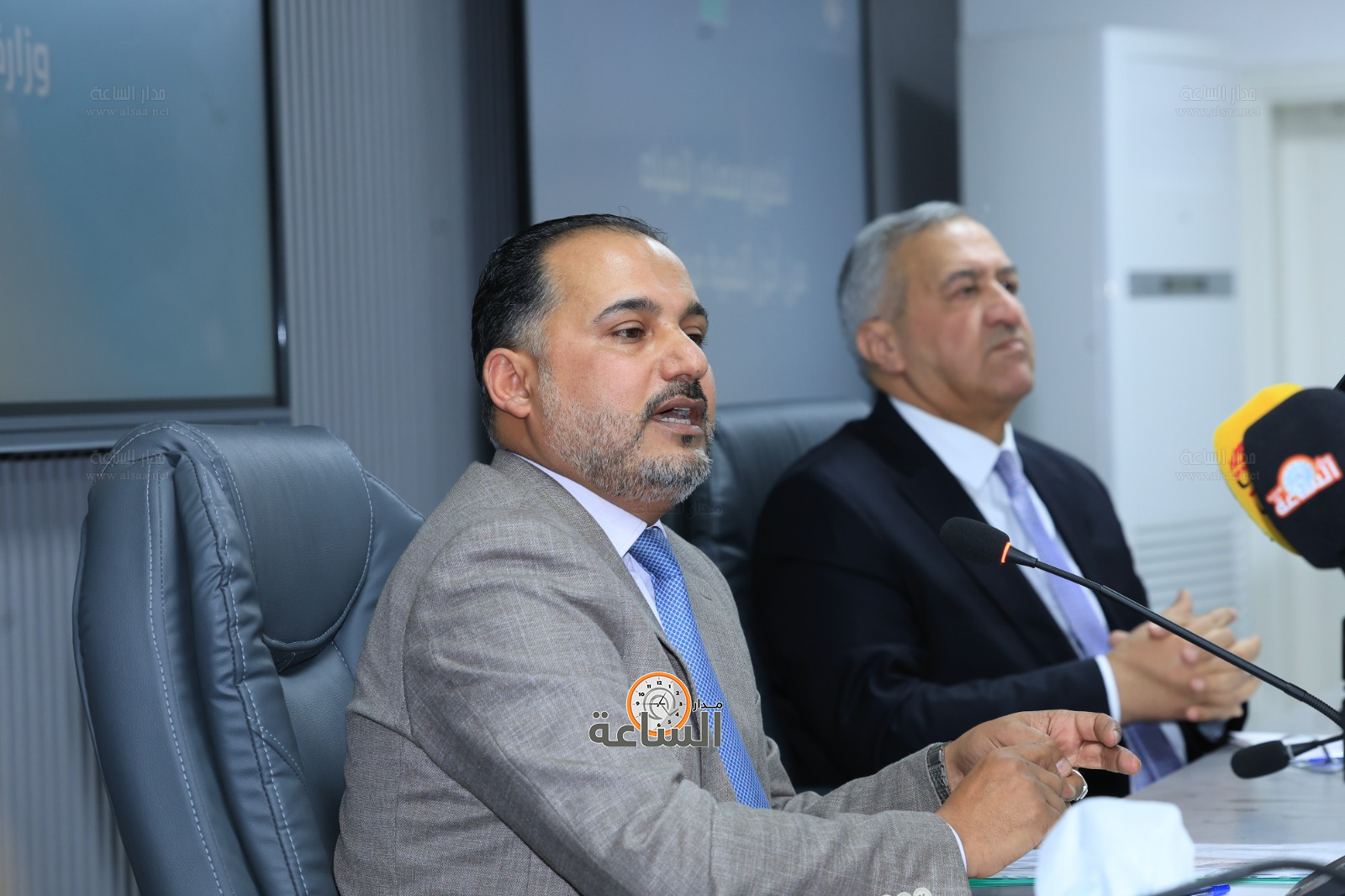 Madar Al-Saa Images 0.11511128354686628