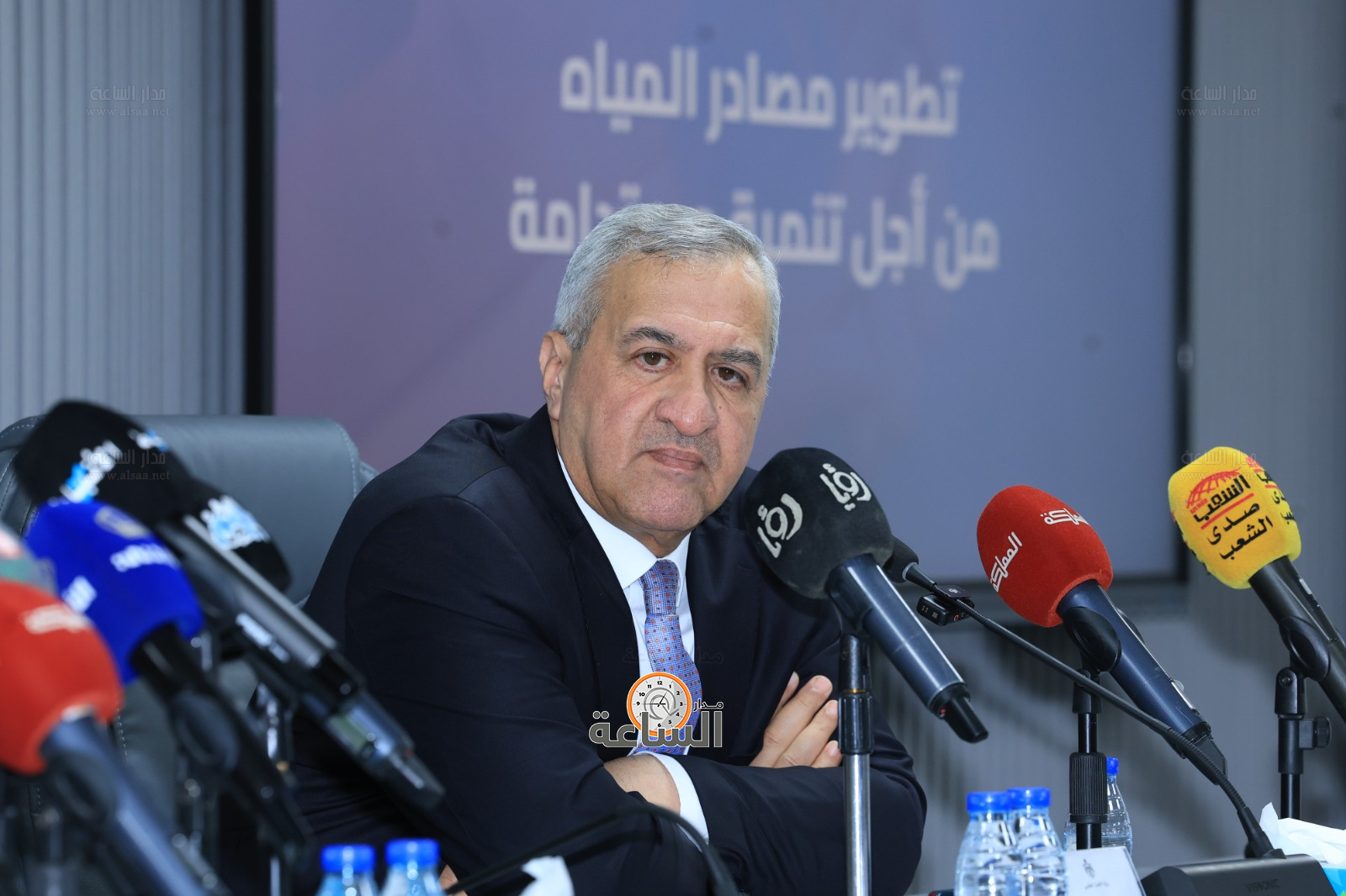 Madar Al-Saa Images 0.06442298393650747