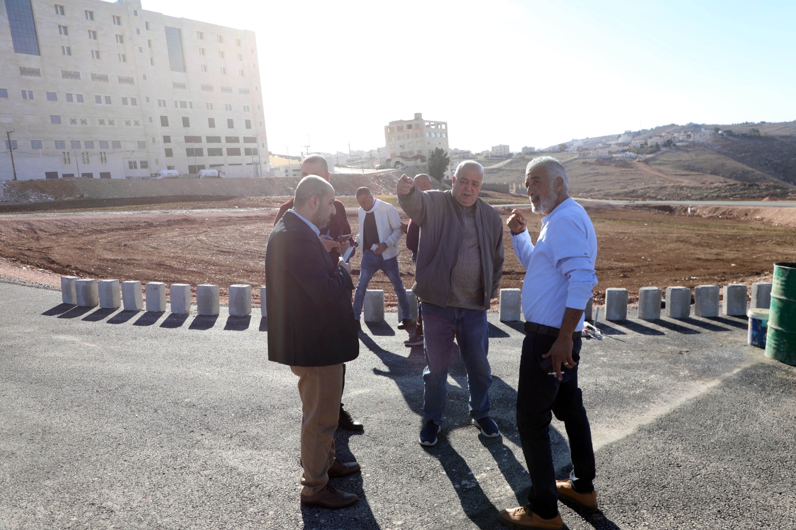 Madar Al-Saa Images 0.4744151941122188