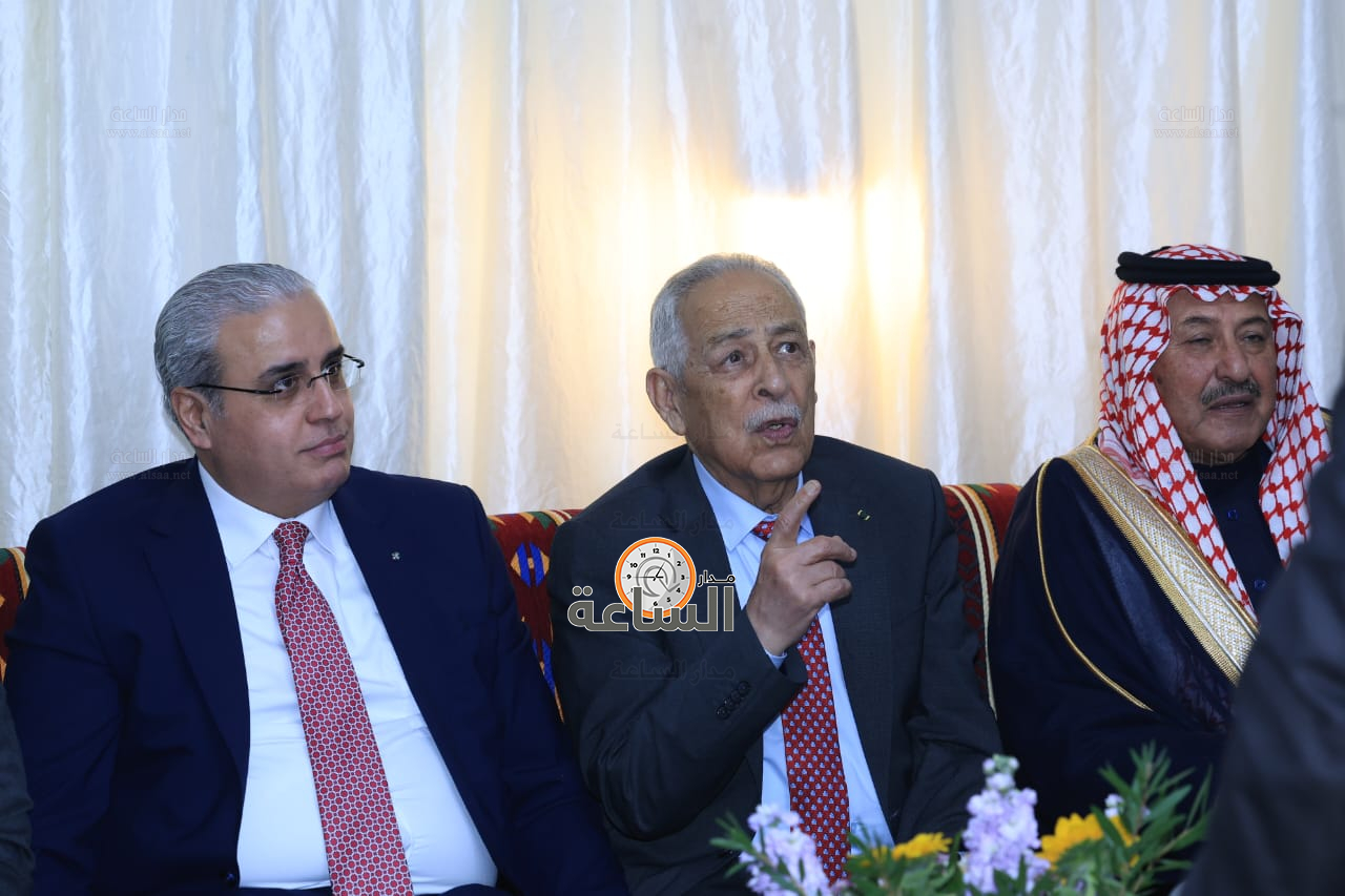 Madar Al-Saa Images 0.7459265003019875