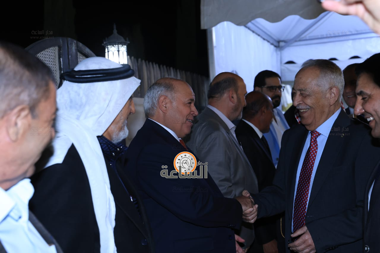 Madar Al-Saa Images 0.3842665559015723