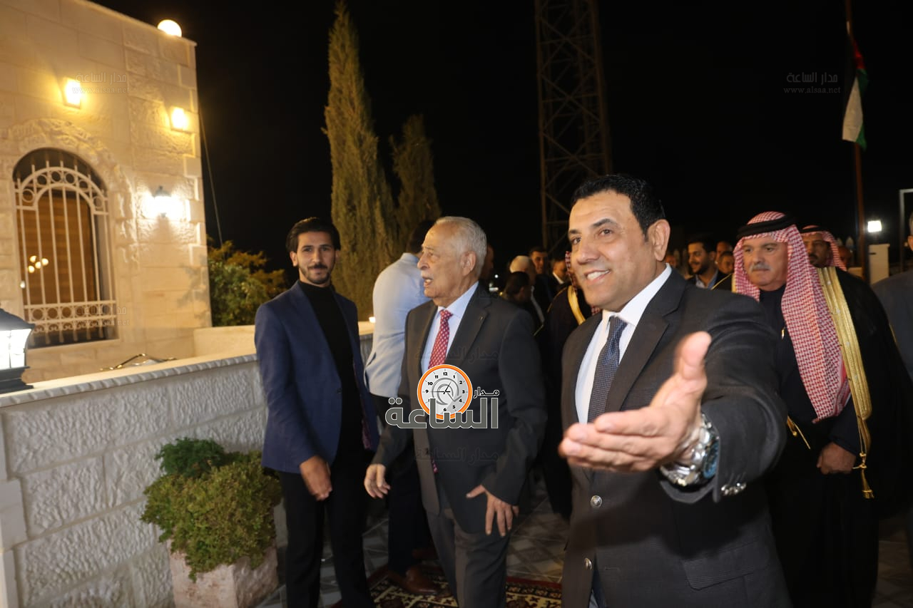 Madar Al-Saa Images 0.5006829016322351