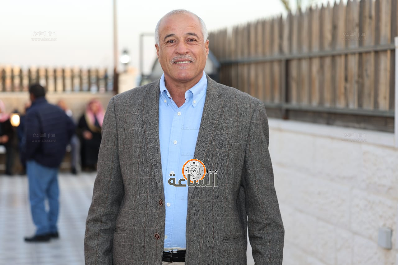 Madar Al-Saa Images 0.5622524166687988