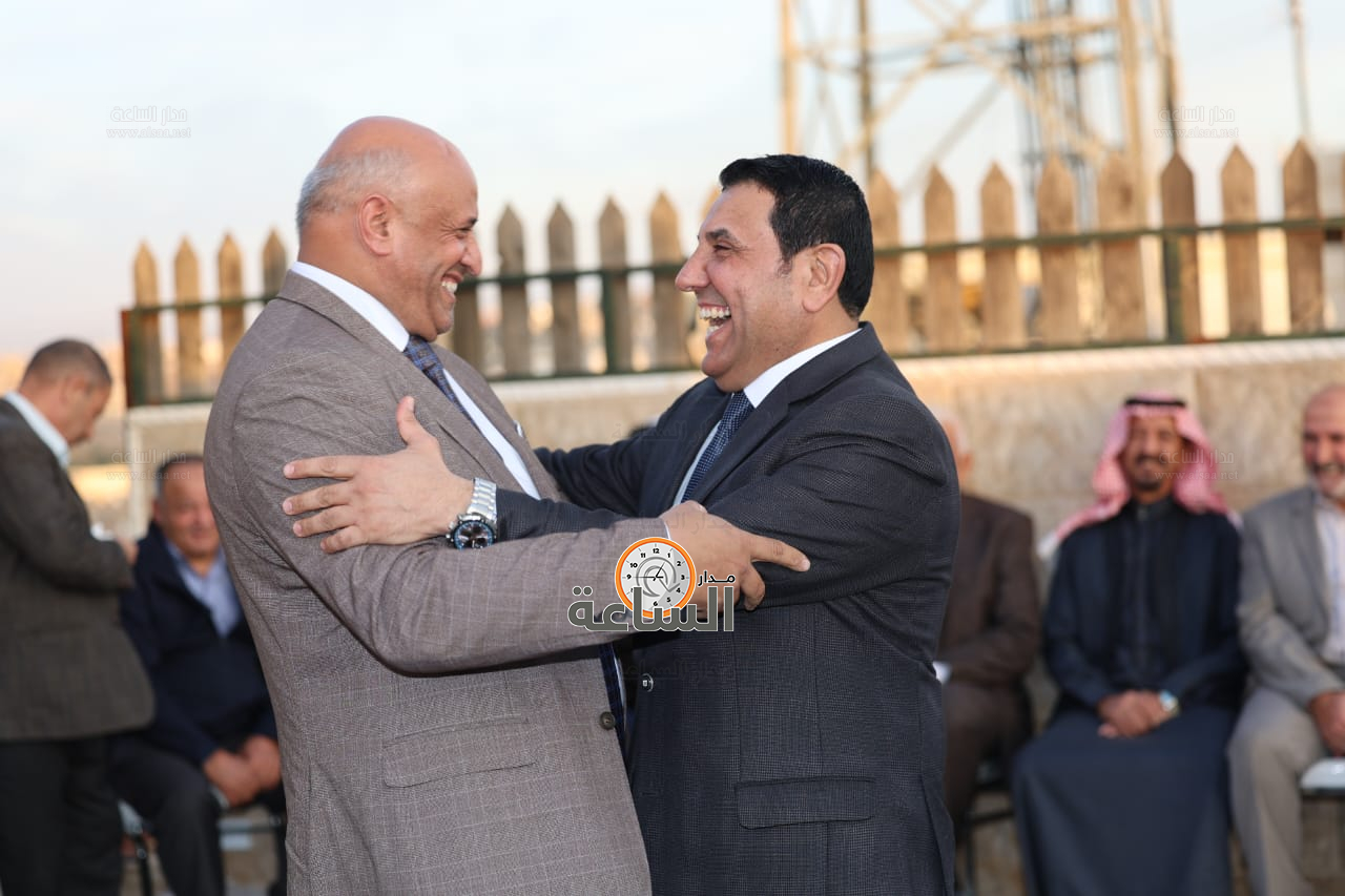 Madar Al-Saa Images 0.5741168210491094